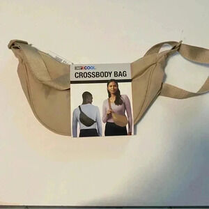 32 Degrees Cool Crossbody NWT